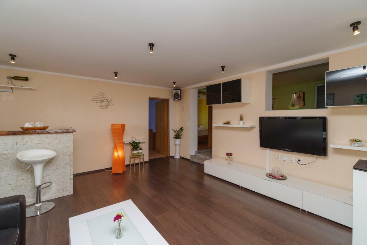 Apartment Sarar Crikvenica Εξωτερικό φωτογραφία